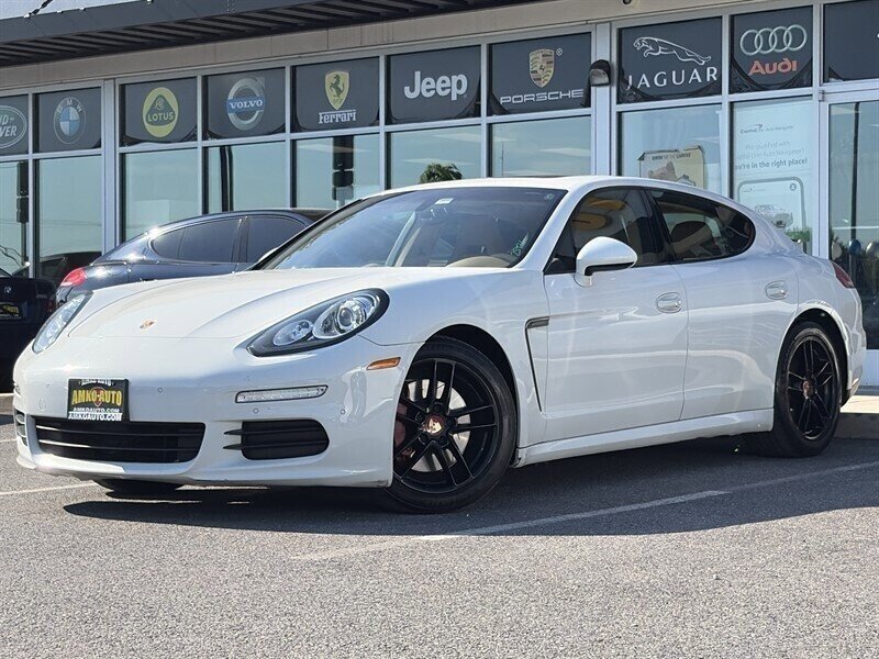 White 2014 Porsche Panamera 4 Sedan All-Wheel Drive