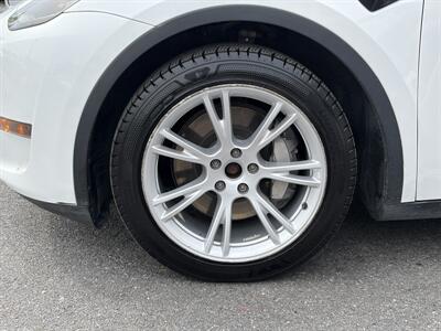 2022 Tesla Model Y Long Range   - Photo 14 - Temple Hills, MD 20748