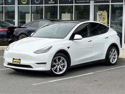 2022 Tesla Model Y Long Range   - Photo 2 - Temple Hills, MD 20748