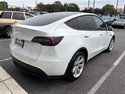 2022 Tesla Model Y Long Range   - Photo 5 - Temple Hills, MD 20748