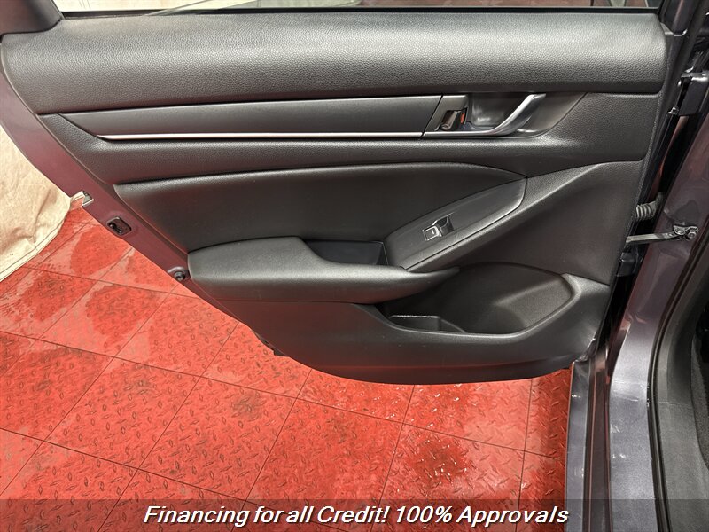 2020 Honda Accord LX - Photo 16 - Temple Hills, MD 20748