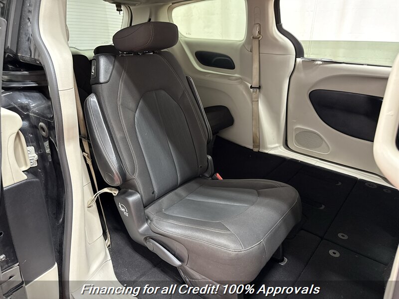 2020 Chrysler Pacifica Touring - Photo 22 - Temple Hills, MD 20748