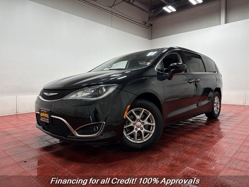 2020 Chrysler Pacifica Touring - Photo 1 - Temple Hills, MD 20748