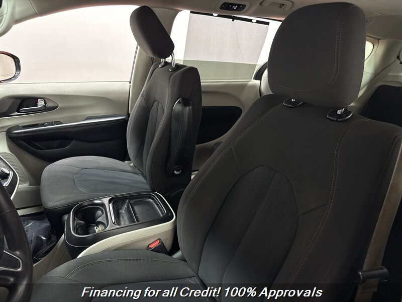 2020 Chrysler Pacifica Touring - Photo 18 - Temple Hills, MD 20748