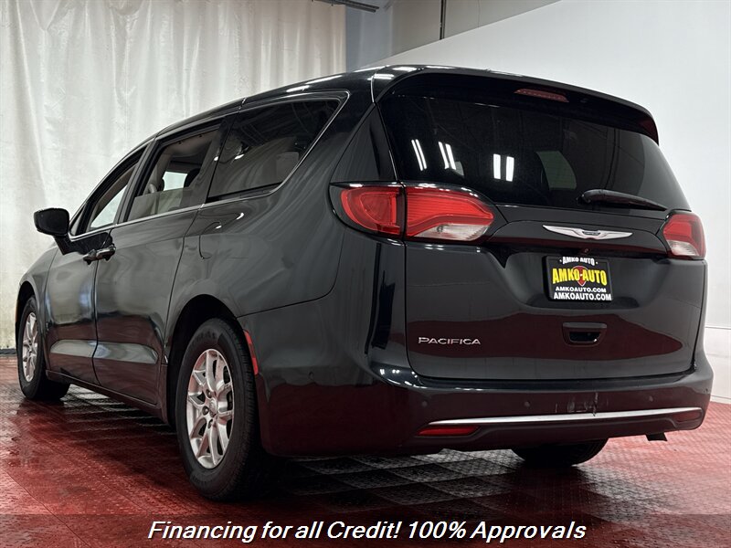 2020 Chrysler Pacifica Touring - Photo 12 - Temple Hills, MD 20748