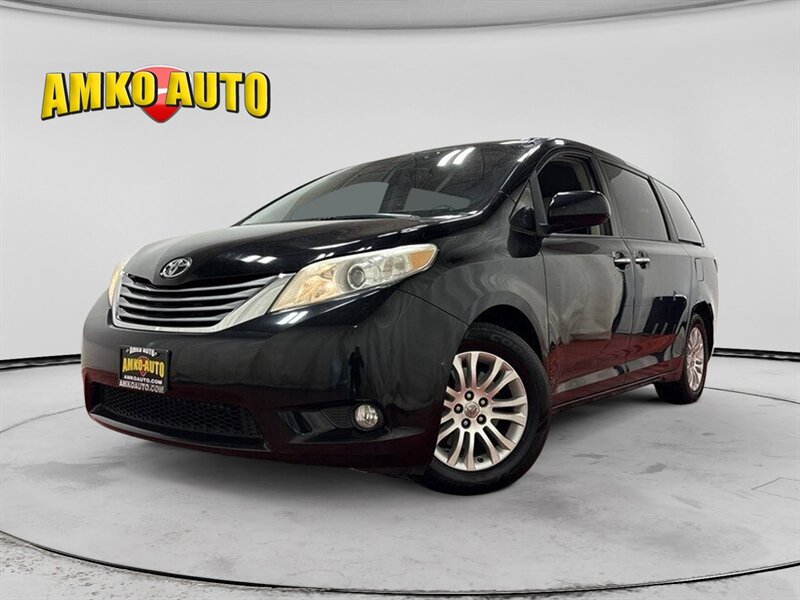 Attitude Black Metallic 2015 Toyota Sienna XLE 8-Passenger Minivan Front-Wheel Drive Automatic