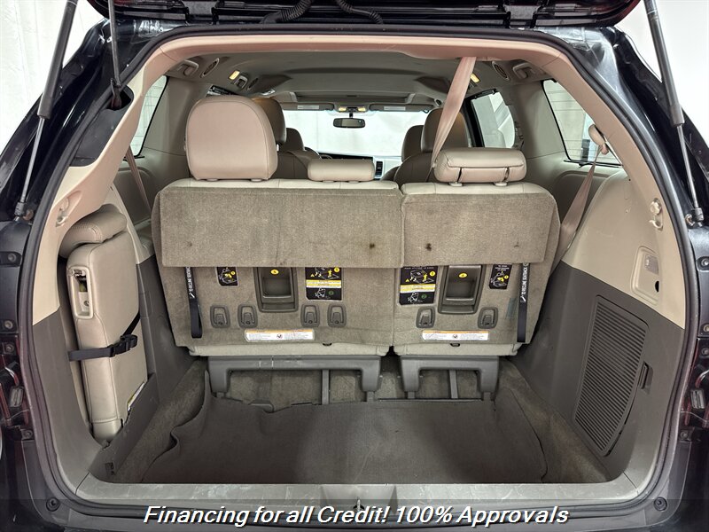 2015 Toyota Sienna XLE 8-Passenger - Photo 15 - Temple Hills, MD 20748