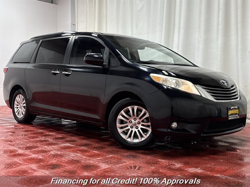 2015 Toyota Sienna XLE 8-Passenger - Photo 5 - Temple Hills, MD 20748