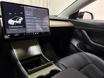 2020 Tesla Model 3 Standard Range Plus   - Photo 34 - Temple Hills, MD 20748