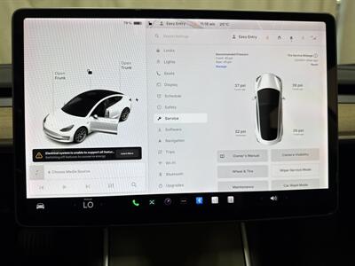 2020 Tesla Model 3 Standard Range Plus   - Photo 42 - Temple Hills, MD 20748