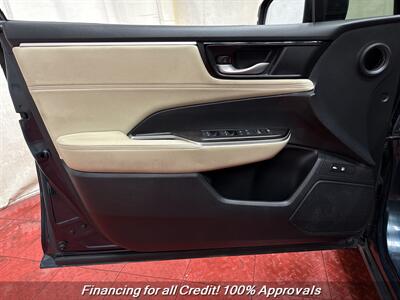 2019 Honda Clarity Plug-In Hybrid   - Photo 16 - Temple Hills, MD 20748