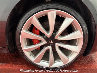 2018 Tesla Model 3 Performance   - Photo 10 - Temple Hills, MD 20748