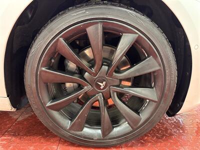 2020 Tesla Model 3 Long Range   - Photo 10 - Temple Hills, MD 20748