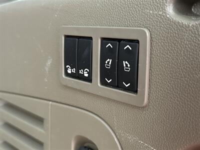 2018 Chevrolet Suburban Premier   - Photo 24 - Temple Hills, MD 20748