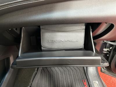 2016 GMC Yukon Denali   - Photo 36 - Temple Hills, MD 20748