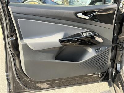 2021 Volkswagen ID.4 Pro S   - Photo 16 - Temple Hills, MD 20748
