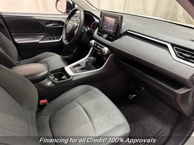 2021 Toyota RAV4 XLE   - Photo 33 - Temple Hills, MD 20748