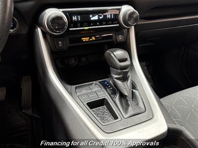 2021 Toyota RAV4 XLE   - Photo 40 - Temple Hills, MD 20748
