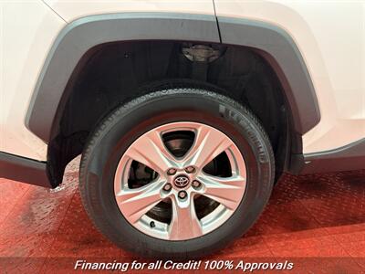 2021 Toyota RAV4 XLE   - Photo 11 - Temple Hills, MD 20748