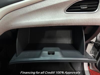2019 Chevrolet Bolt EV Premier   - Photo 34 - Temple Hills, MD 20748