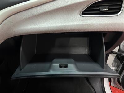 2019 Chevrolet Bolt EV Premier   - Photo 34 - Temple Hills, MD 20748