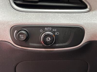 2019 Chevrolet Bolt EV Premier   - Photo 37 - Temple Hills, MD 20748