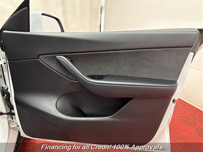 2020 Tesla Model Y Long Range   - Photo 30 - Temple Hills, MD 20748