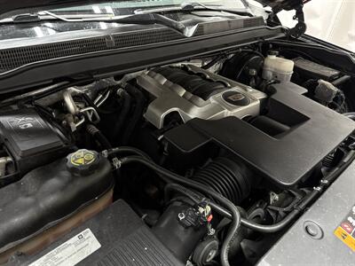 2018 Cadillac Escalade Premium Luxury   - Photo 38 - Temple Hills, MD 20748