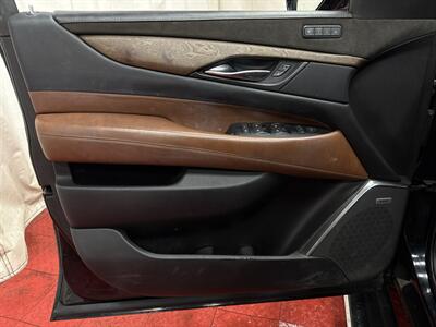 2018 Cadillac Escalade Premium Luxury   - Photo 12 - Temple Hills, MD 20748