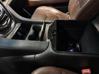 2018 Cadillac Escalade Premium Luxury   - Photo 35 - Temple Hills, MD 20748