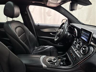 2019 Mercedes-Benz GLC GLC 300   - Photo 25 - Temple Hills, MD 20748