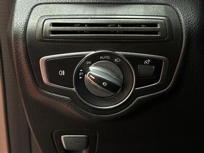 2019 Mercedes-Benz GLC GLC 300   - Photo 29 - Temple Hills, MD 20748