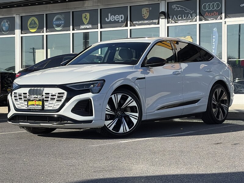 2024 Audi Q8 Sportback e-tron quattro Prestige S line  