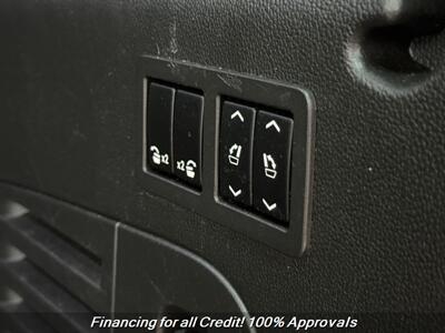 2015 Cadillac Escalade ESV Premium   - Photo 29 - Temple Hills, MD 20748