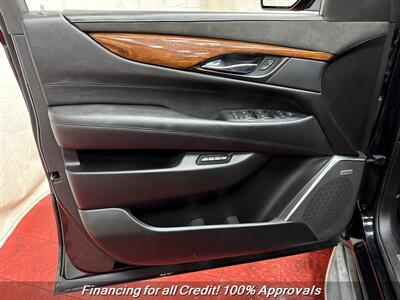 2015 Cadillac Escalade ESV Premium   - Photo 18 - Temple Hills, MD 20748