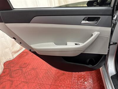 2018 Hyundai SONATA SE   - Photo 20 - Temple Hills, MD 20748