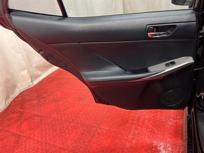 2015 Lexus IS   - Photo 21 - Laurel, MD 20724