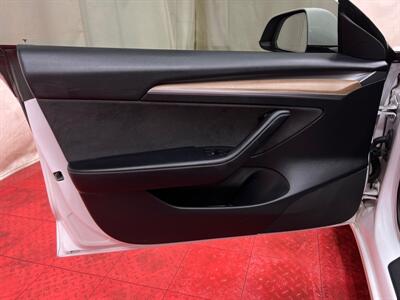2021 Tesla Model 3 Standard Range Plus   - Photo 17 - Laurel, MD 20724