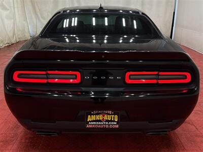 2015 Dodge Challenger SRT 392   - Photo 15 - Laurel, MD 20724