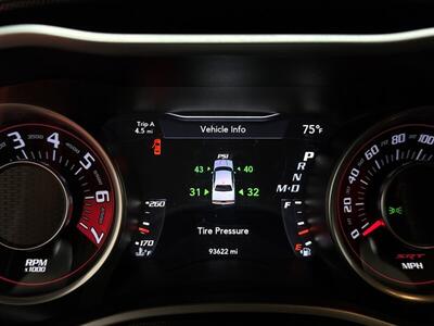 2015 Dodge Challenger SRT 392   - Photo 33 - Laurel, MD 20724