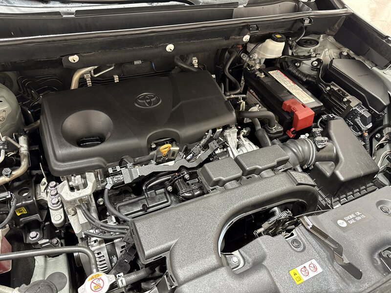 2021 Toyota RAV4 XLE - Photo 39 - Temple Hills, MD 20748