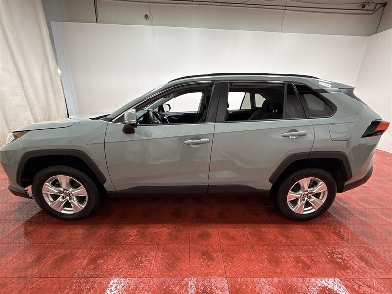 2021 Toyota RAV4 XLE - Photo 7 - Temple Hills, MD 20748