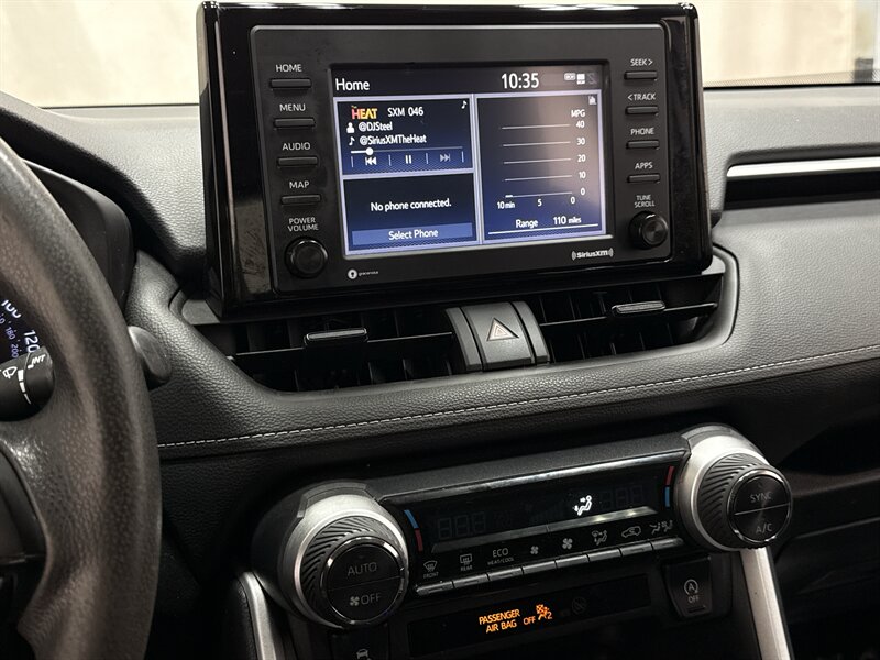 2021 Toyota RAV4 XLE - Photo 32 - Temple Hills, MD 20748