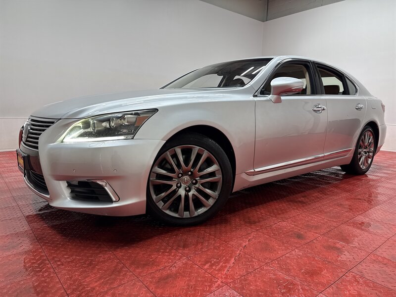 2013 Lexus LS  