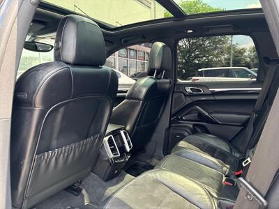 2017 Porsche Cayenne Platinum Edition   - Photo 29 - Laurel, MD 20724