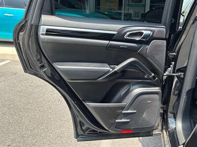2017 Porsche Cayenne Platinum Edition   - Photo 28 - Laurel, MD 20724