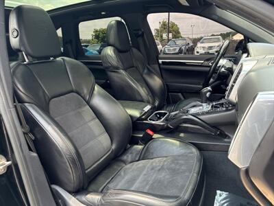 2017 Porsche Cayenne Platinum Edition   - Photo 42 - Laurel, MD 20724