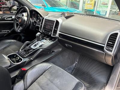 2017 Porsche Cayenne Platinum Edition   - Photo 41 - Laurel, MD 20724