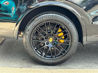 2017 Porsche Cayenne Platinum Edition   - Photo 17 - Laurel, MD 20724