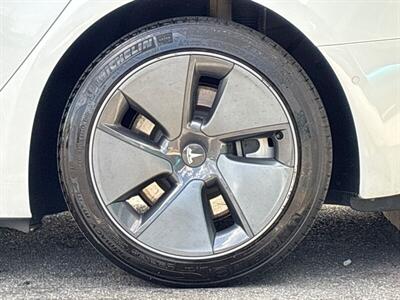 2022 Tesla Model 3   - Photo 7 - Laurel, MD 20724
